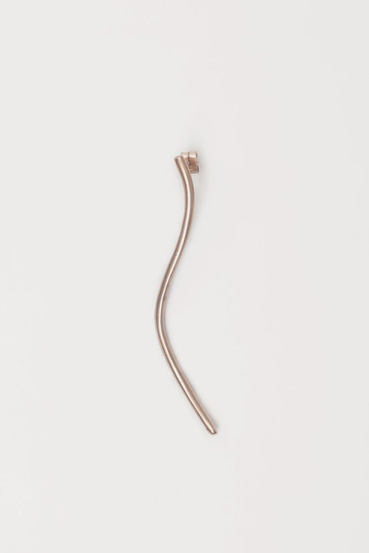 OUTLINES LONG EARRING RIGHT