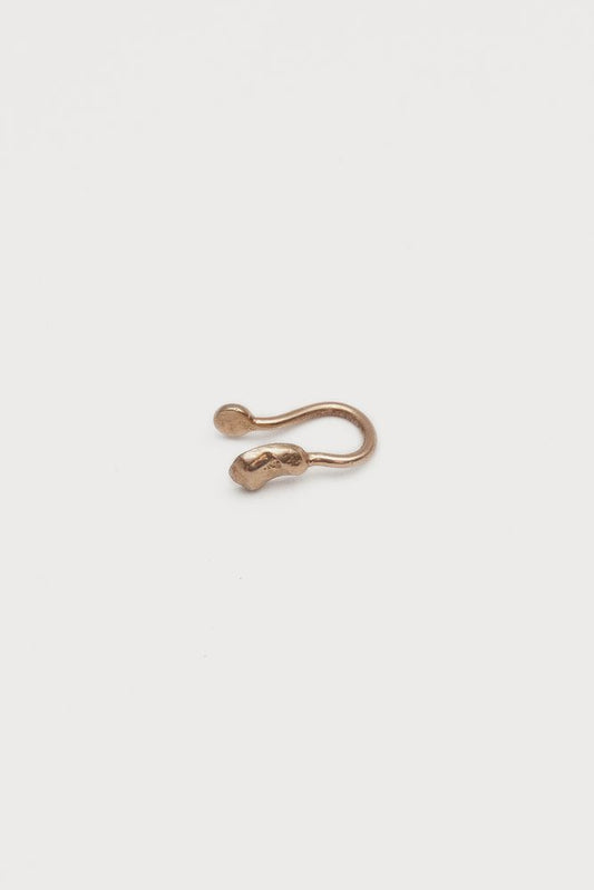 OUTLINES LIP JEWELLERY 01